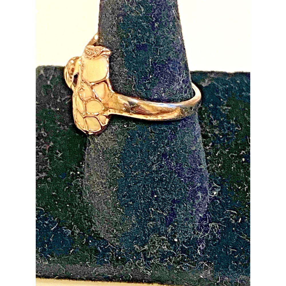 Gold Tone Cream Enamel Owl Ring Size 6 Vintage Boho - Picture 3 of 4